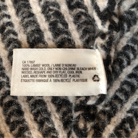 Gap 100% lambswool wrap sweater - Picture 4 of 4